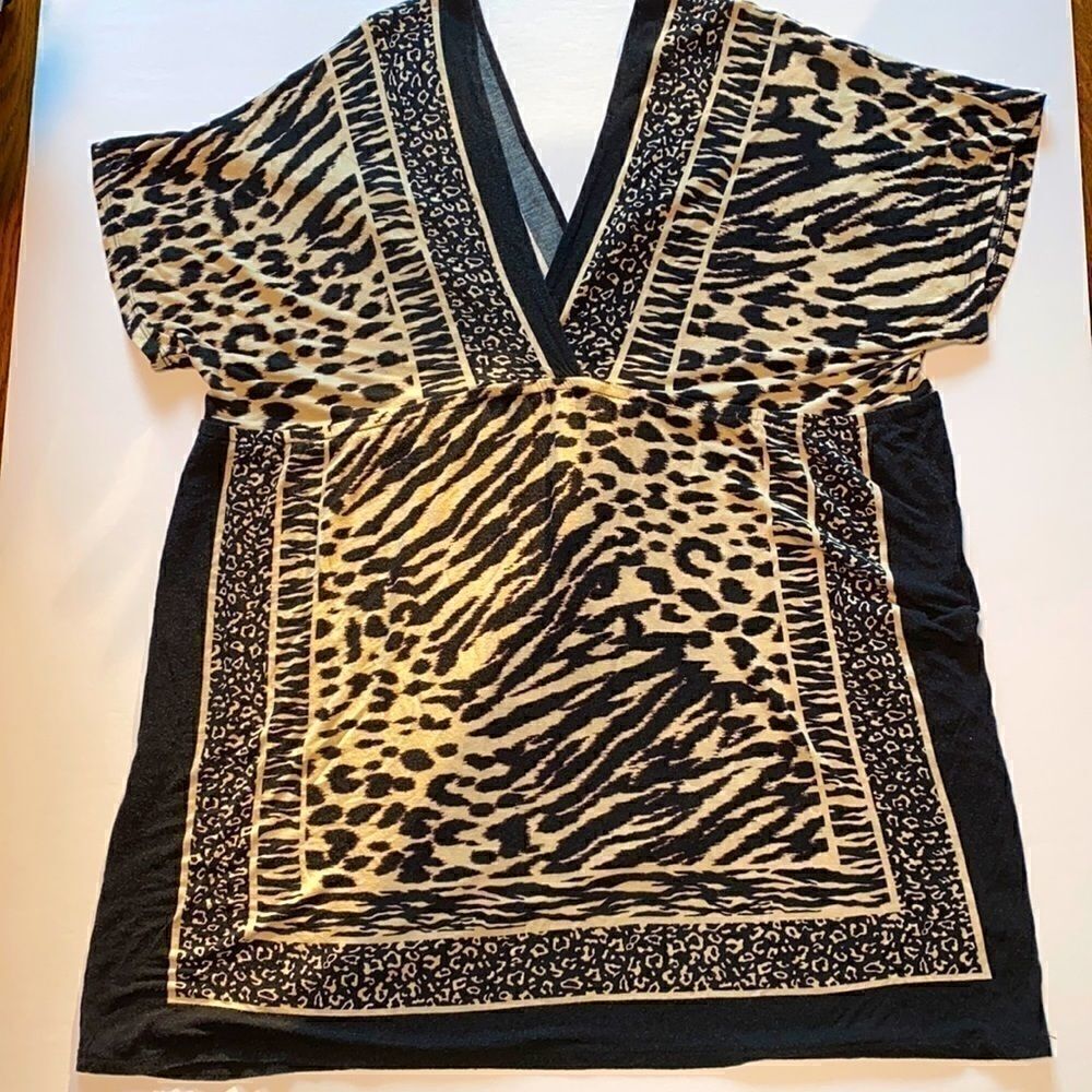 One Clothing animal print double v-neck cool tunic
